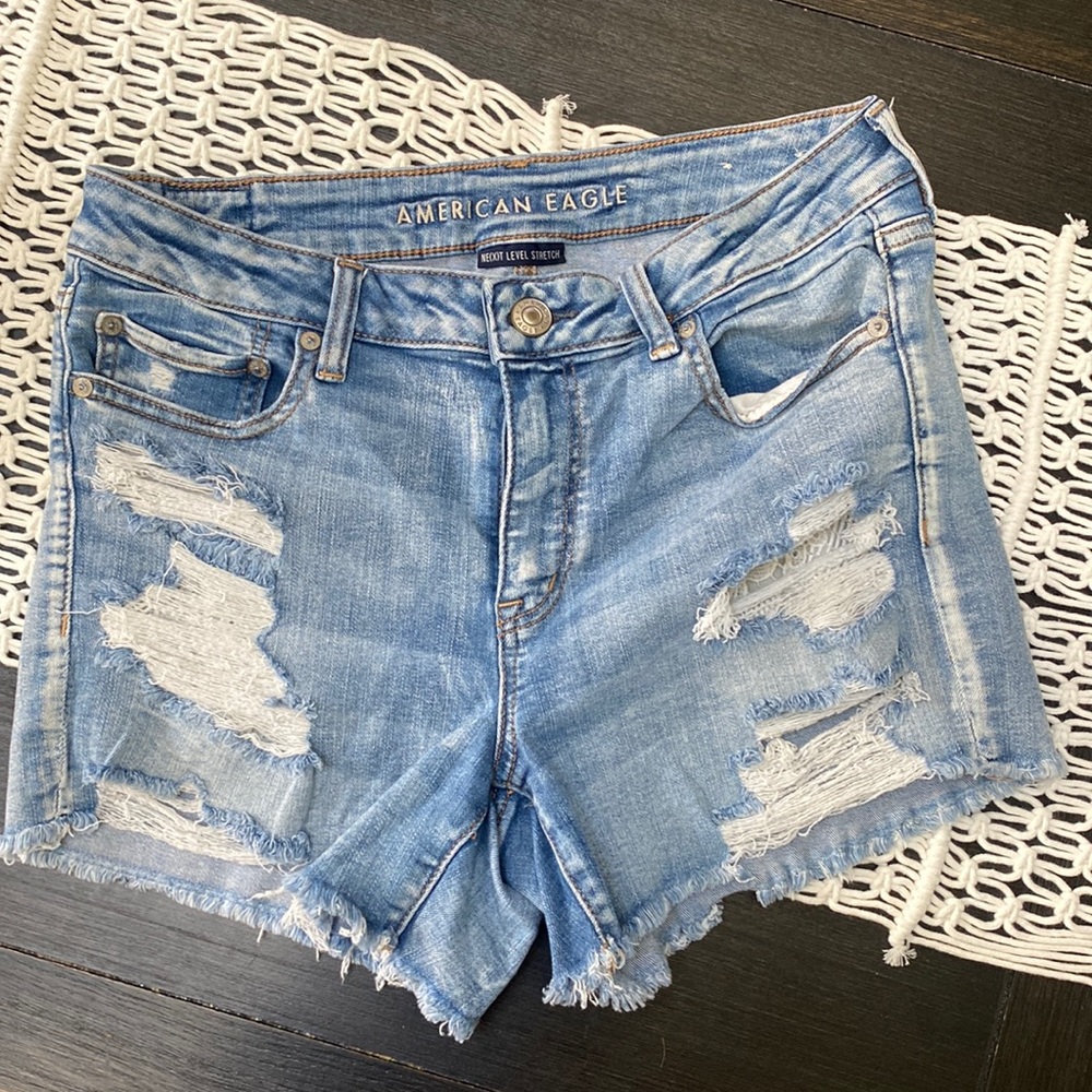 Women’s American Eagle jean shorts